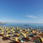 Latania 3* خيرسونِسوس