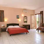 Latania 3* خيرسونِسوس