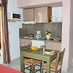 Latania 3*
