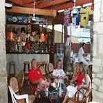 Latania Херсонісос