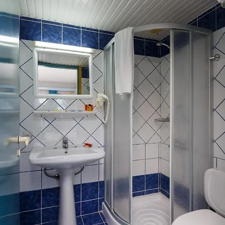 拉塔尼亚公寓酒店 公寓式酒店 3*