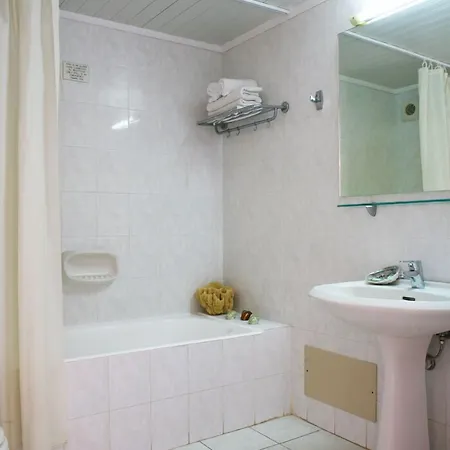 Latania アパートホテル