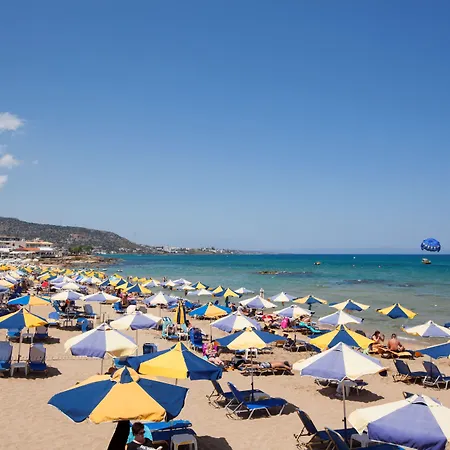 拉塔尼亚公寓酒店 3* 赫索尼索斯