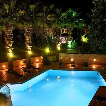 拉塔尼亚公寓酒店 赫索尼索斯