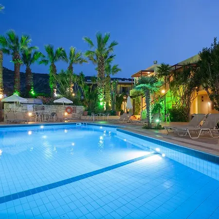 アパートホテル Latania