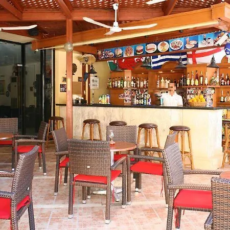 Latania Aparthotel