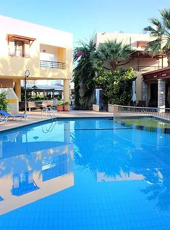 拉塔尼亚公寓酒店 3* 赫索尼索斯