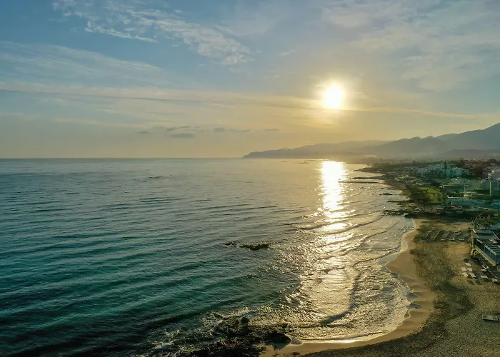 Aparthotel Latania 3*