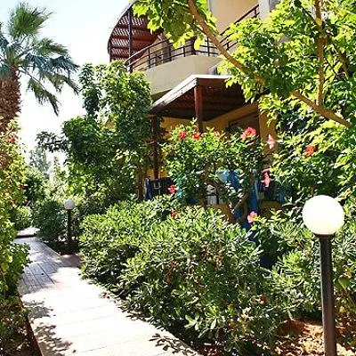 Hotel apartamentowy Latania Hersonissos (Crete)